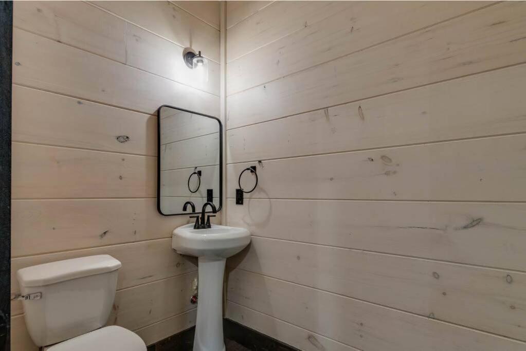 Blue Moon Ridge: Brand New Cabin! 5 Bedrooms, Pool/Hot Tub, Theatre Pigeon Forge Exterior foto